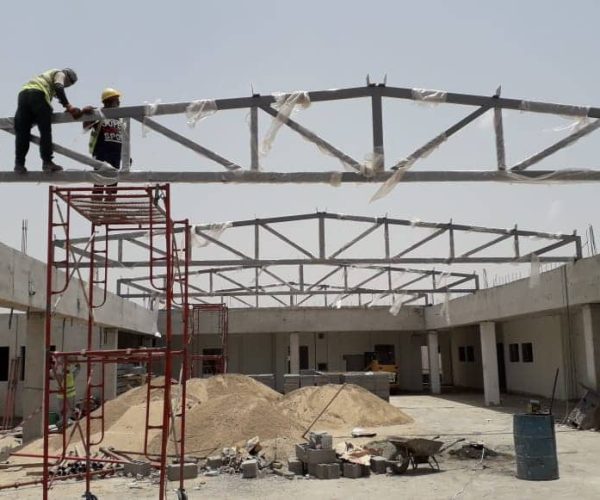 مدارس العارضة هياكل وساندوتش